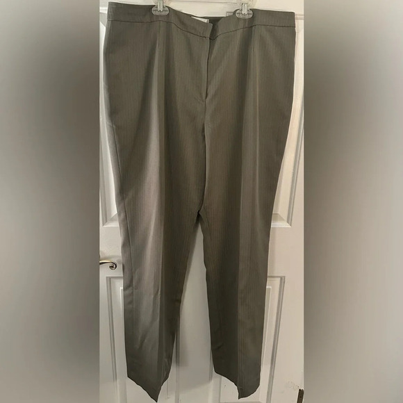 Women’s LeSuit Two Piece Suit Size 18 - Picture 8 of 12